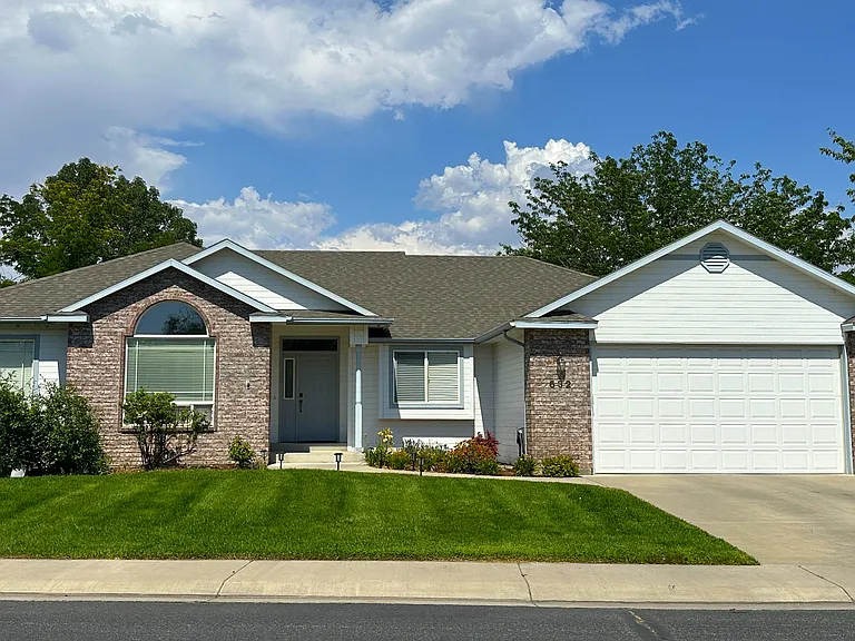 632 W Pagosa Dr — Photo 1