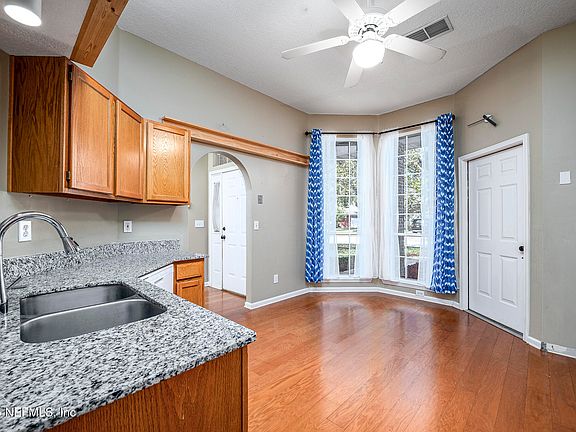 4th image of 4764 CUMBERLAND STATION Drive S