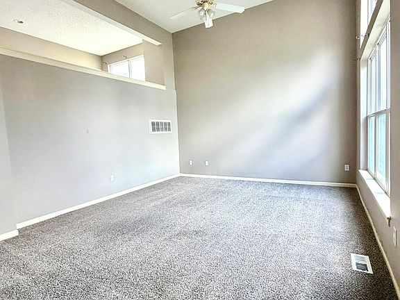3rd image of 224 N Hedge Ln
