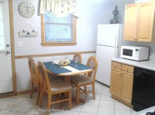 61 Fielder Ave FLOOR 2, Seaside Heights, NJ 08751