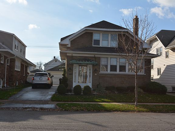 2nd image of 70 Victoria Blvd