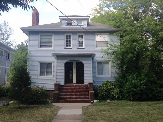 1st image of 11 Oakview Ave #1