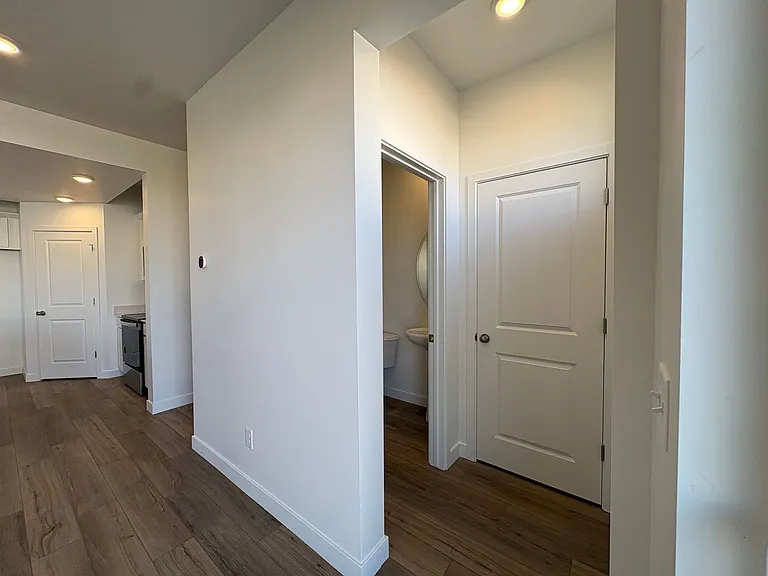 1592 N Summer Springs Cv — Photo 7