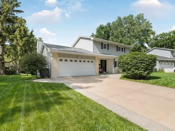 2312 E 28th Pl, Davenport, IA 52803