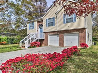 483 Oak Dr SE, Atlanta, GA 30354