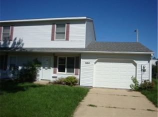 860 Village Cir SE, Rochester, MN 55904