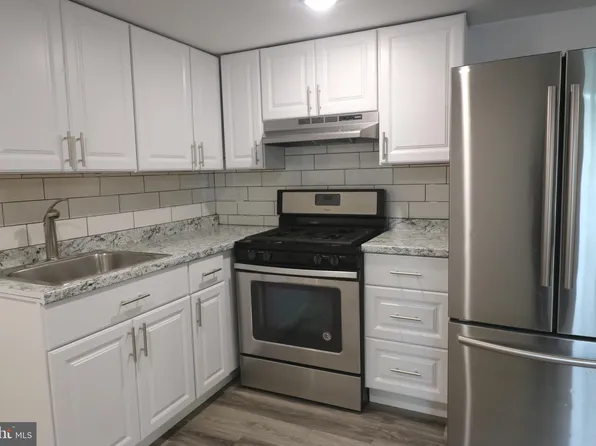 9520 Dogwood Park St, Capitol Heights, MD 20743