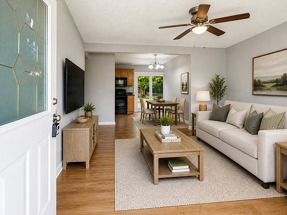 3rd image of 307 Southern Dr