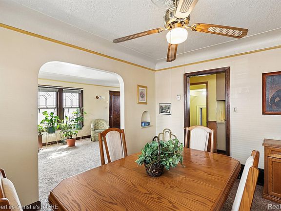 11th image of 15453 Coyle St