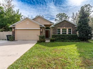 7915 N Golfview Dr, Citrus Springs, FL 34434