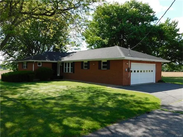 4226 Newburg Rd, Nazareth, PA 18020