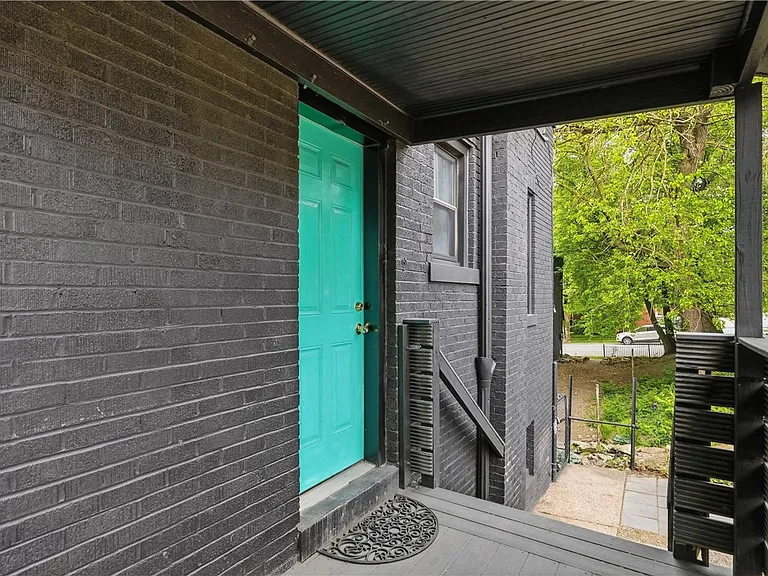 1900 Maple St #4 — Photo 5