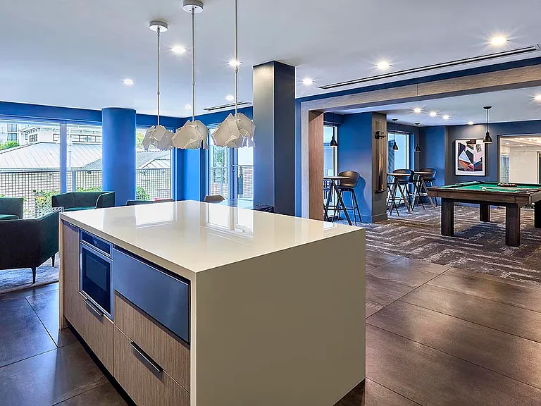 Griffis Pompano Beach Resident Lounge