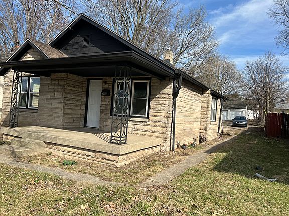 2nd image of 729 N Sherman Dr