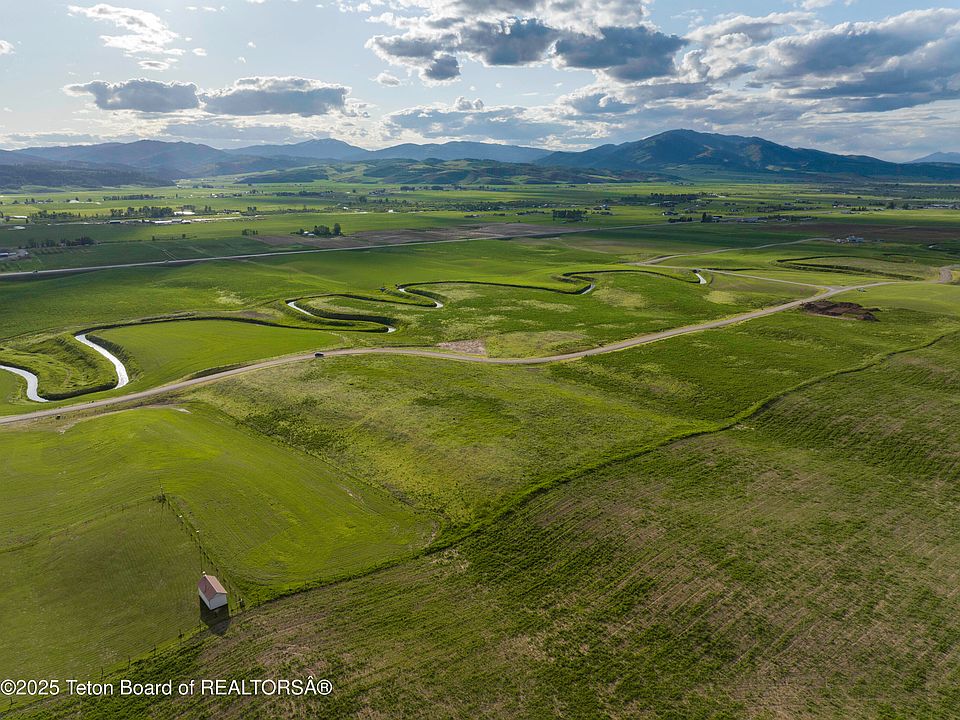 1st image of 3 Yellow Star Rd