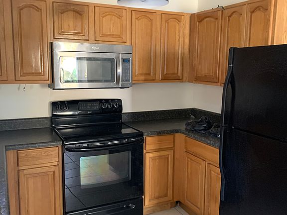 4th image of 2023 Thrace St #B