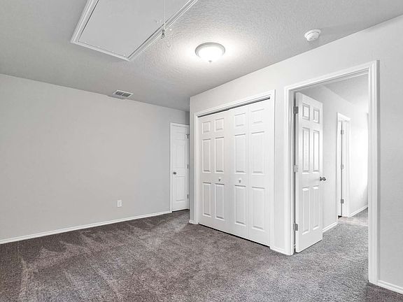 3rd image of 610 Pleasanton Way