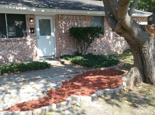 405 Pine St, Burleson, TX 76028