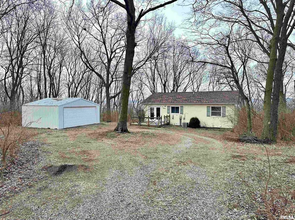 7668 E Manito Rd, Manito, IL 61546