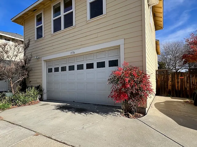 1774 Roth St — Photo 30