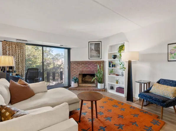 390 Broadway APT 54, Somerville, MA 02145