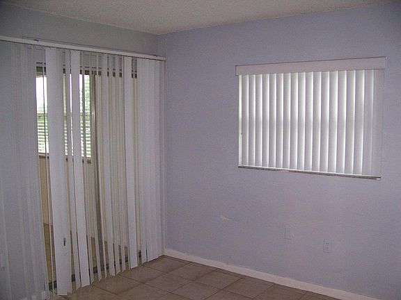 3rd image of 1103 Cypress Gardens Blvd APT 39