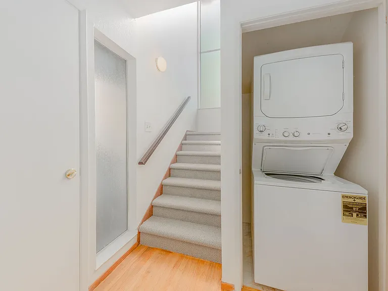 451 Ethel Ave — Photo 10