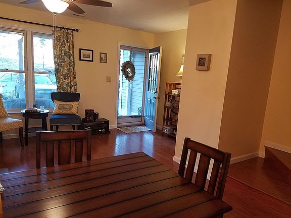 Sitting Room/Dining Room