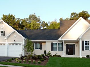 36 W Poplar Rd, Middletown, CT 06457