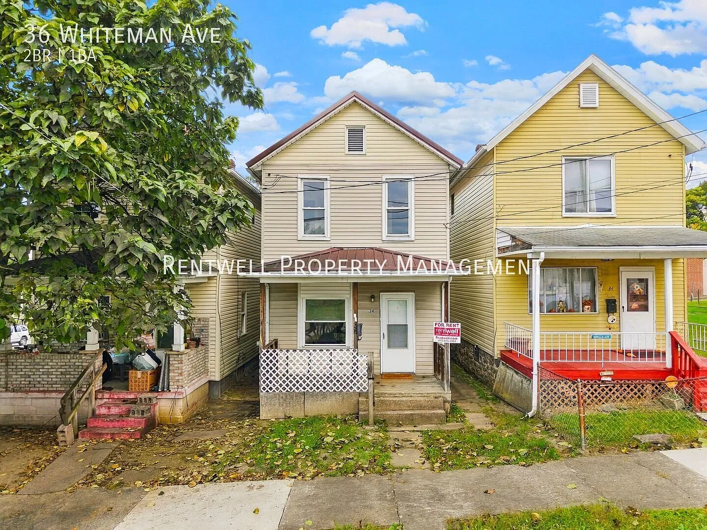 Charming 2-Bedroom Home with Front Porch & Backyard — Photo 1