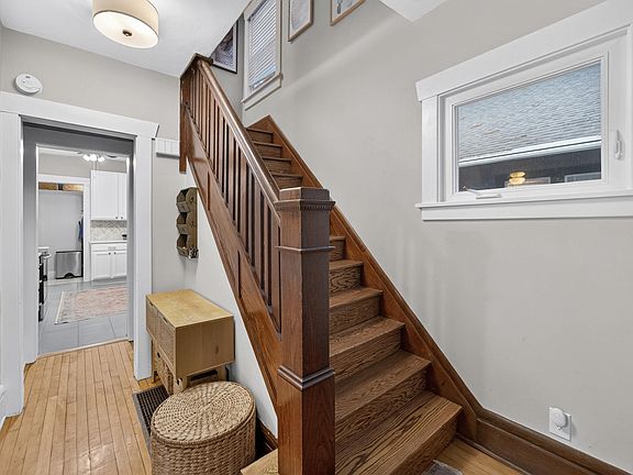 4th image of 1303 Vilas Ave