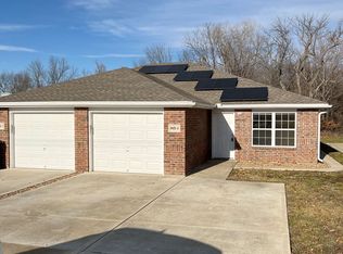 903 W Gay St APT B, Warrensburg, MO 64093