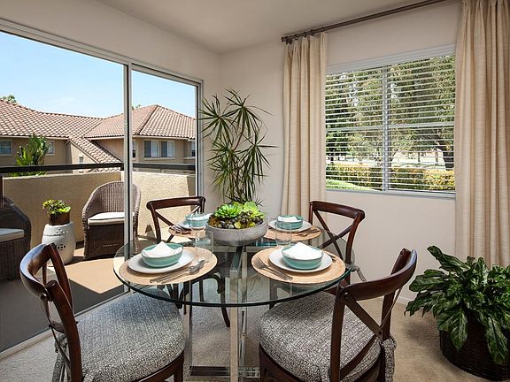 5th image of 2480 Irvine Blvd #240