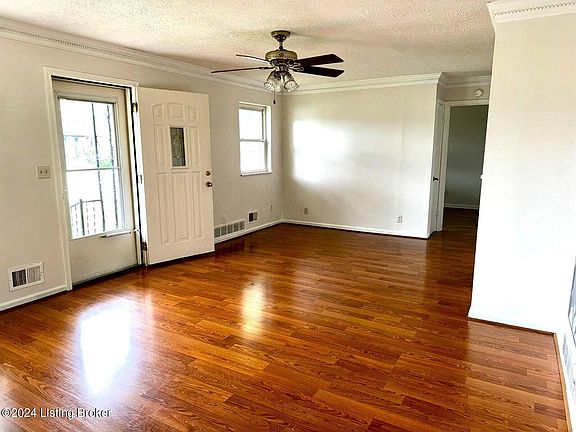4th image of 2503 Lamborne Blvd