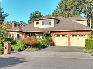 14205 Edenberry Dr, Lake Oswego, OR