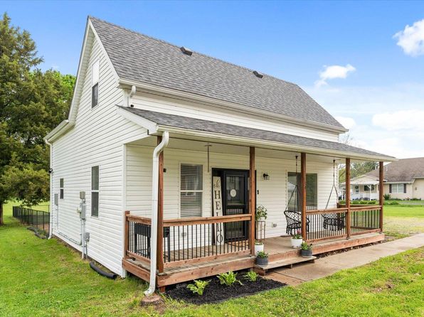 134 Maple St, Shiloh, IL 62269