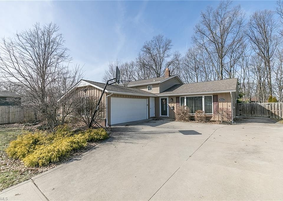 1st image of 8664 Courtland Dr