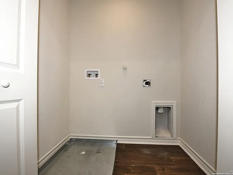 2310 Tulipwood Cv #101 — Photo 14