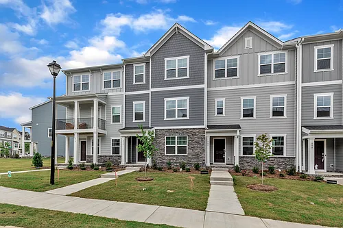 810 Basswood Glen Trl Photo 1