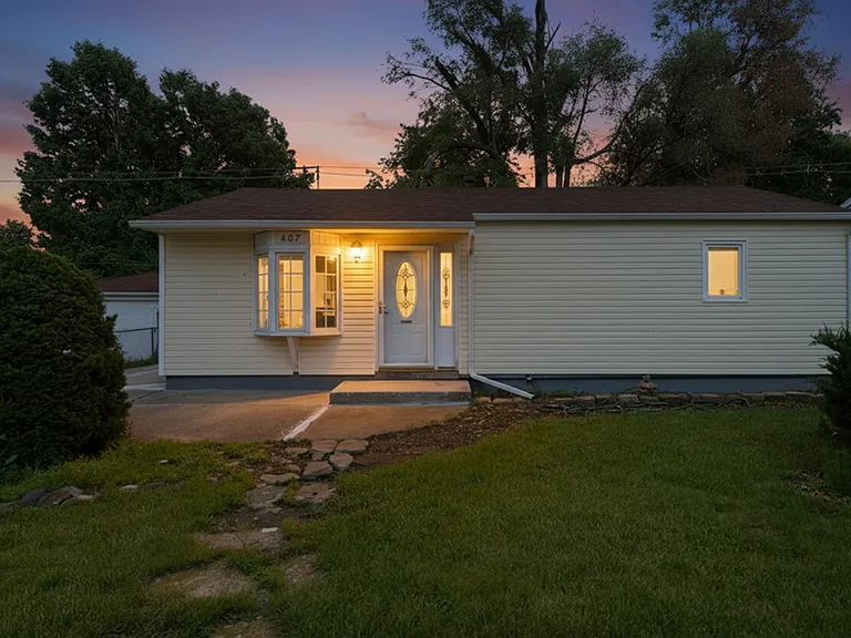 407 Laurel Ave — Photo 3