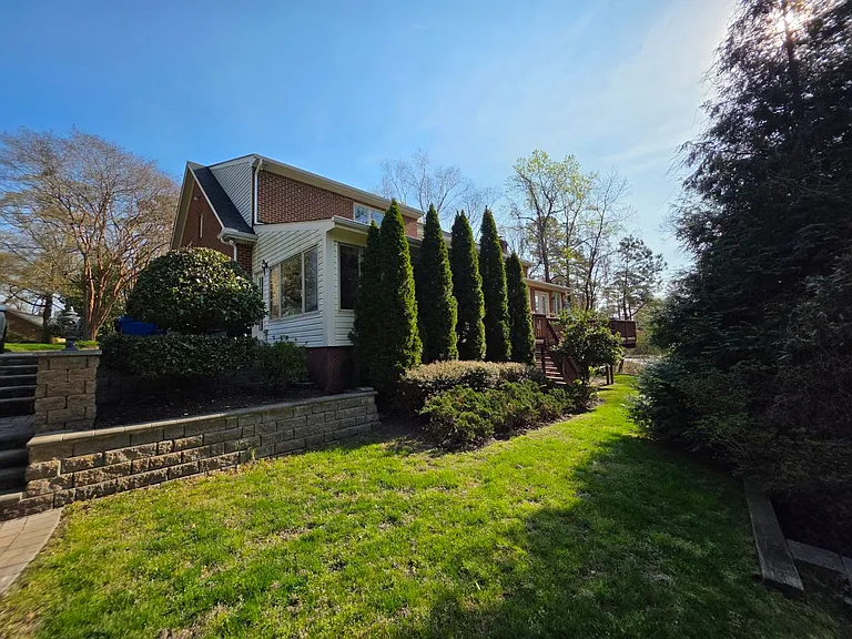 3201 Chapham Cross — Photo 41