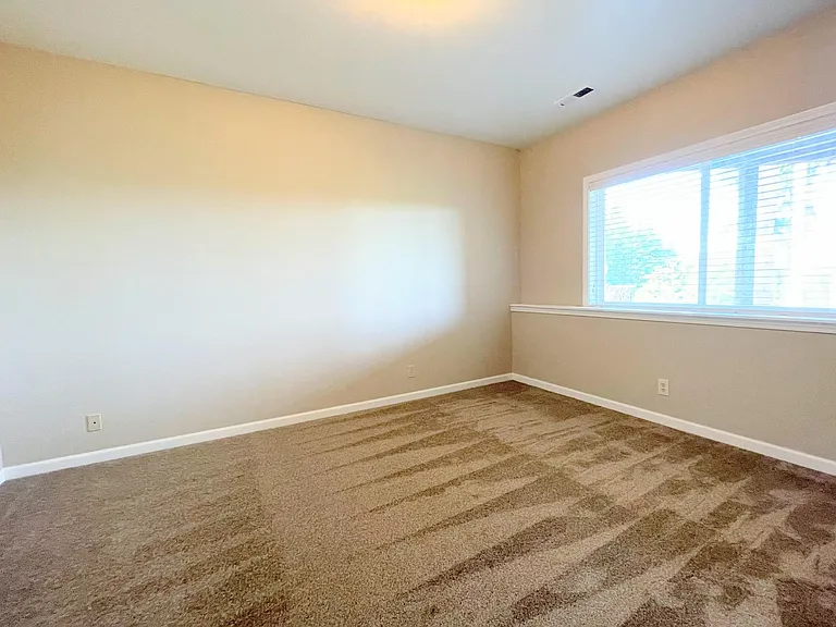 201 E Mountain View Dr — Photo 27