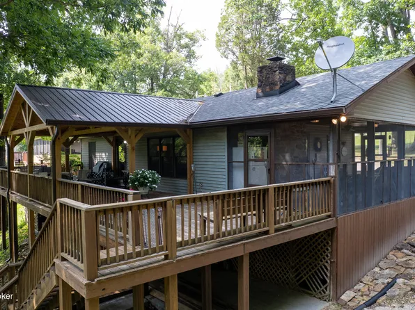 822 Spring Shores Ln, Falls Of Rough, KY 40119