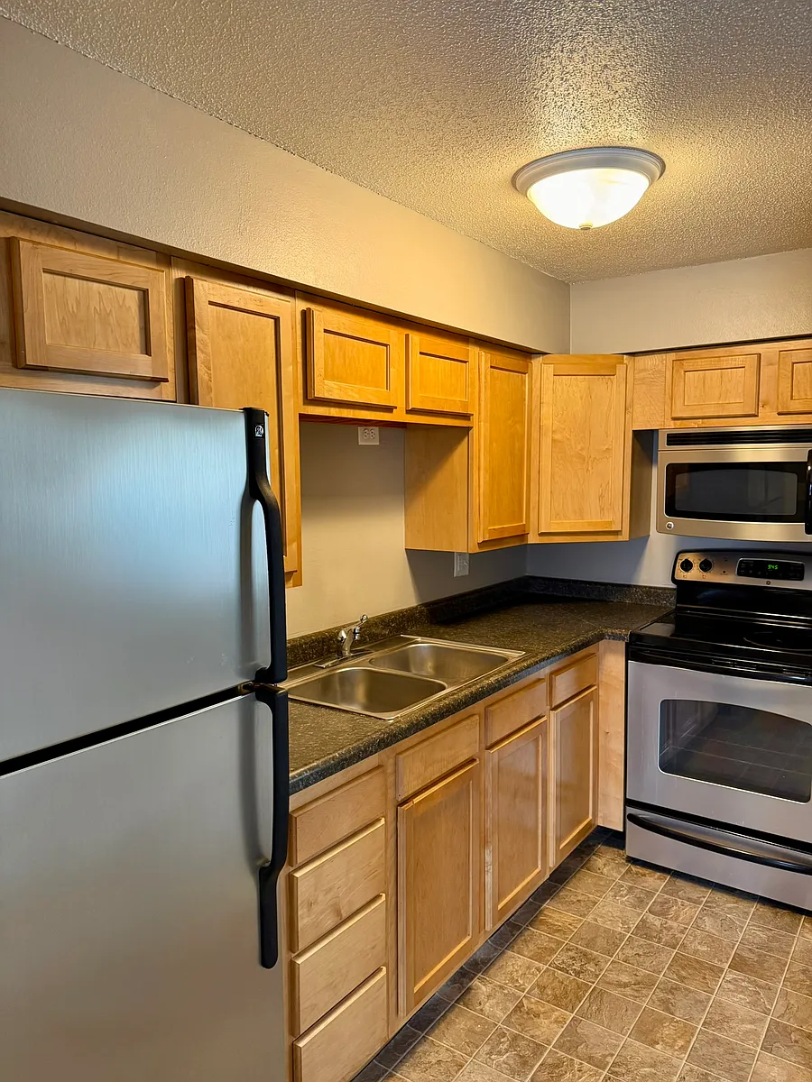 Building Photo - 331 S Lucas St #3