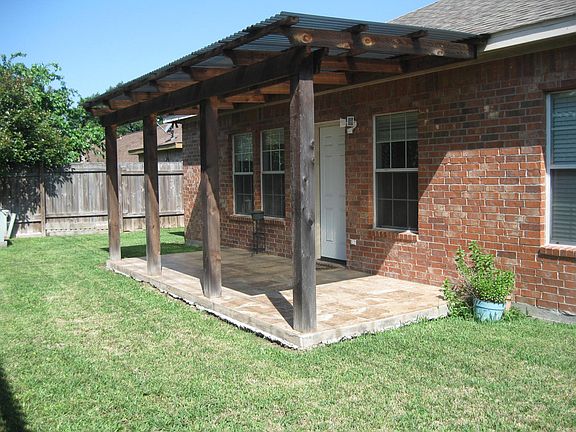 2nd image of 8907 Arlington Forest Dr