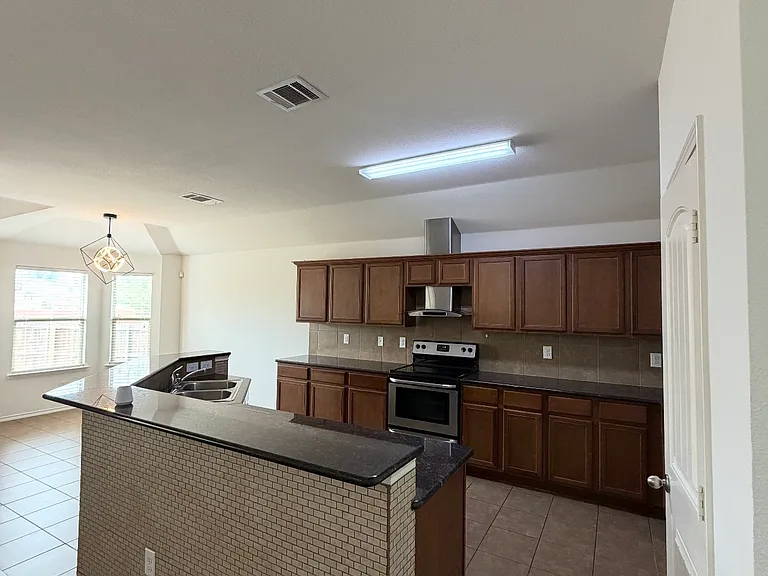 1462 Carsen Way — Photo 5