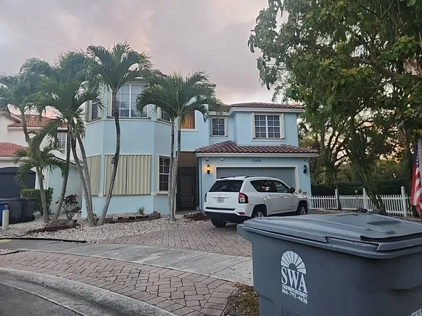 10898 Lake Wynds Ct, Boynton Beach, FL 33437