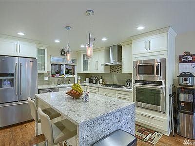 1st image of 7114 139th Pl NE