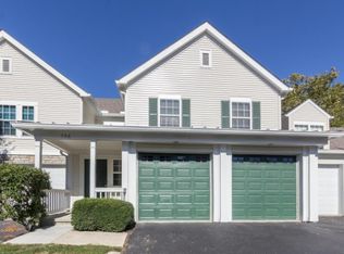 356 Sycamore Woods Ln, Columbus, OH