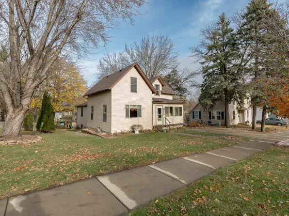 514 2nd St W, Northfield, MN 55057